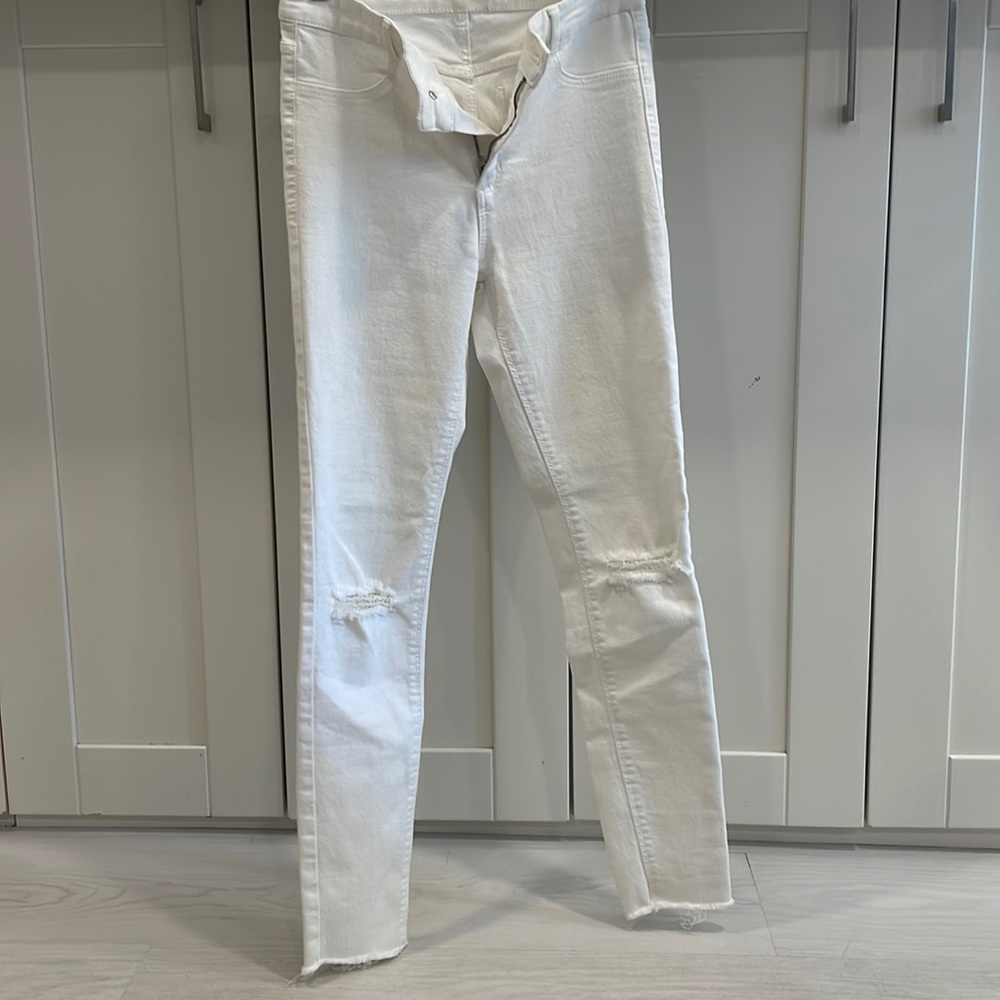 Zara ripped stretchy jeans🤍👖
